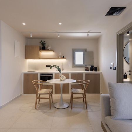 Morfes Luxury Suites By Caldera Houses Фиростефани Екстериор снимка