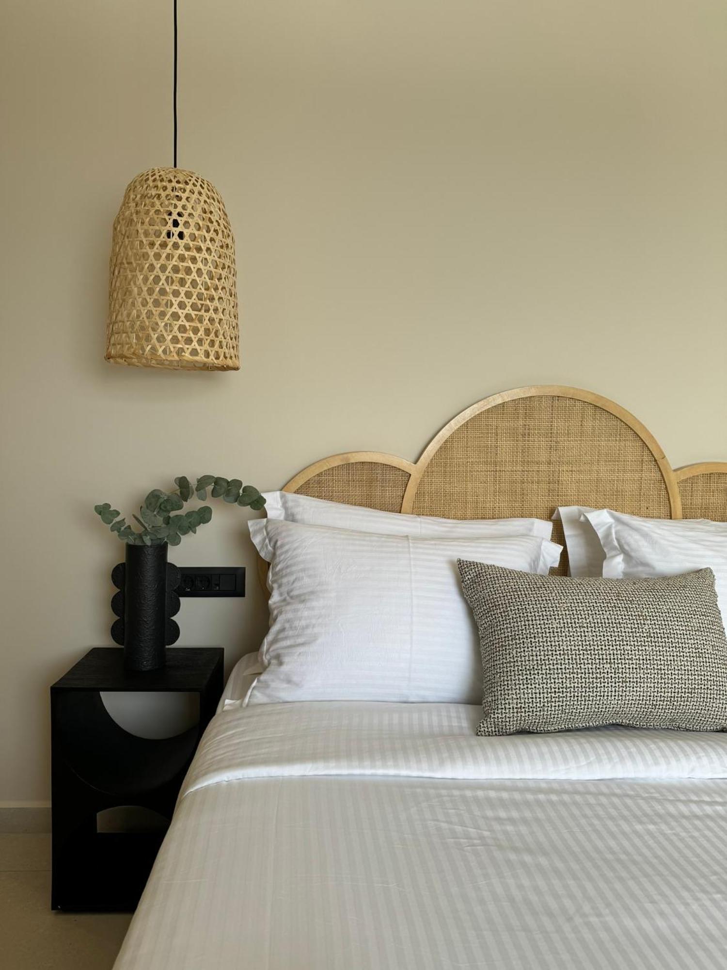 Morfes Luxury Suites By Caldera Houses Фиростефани Екстериор снимка