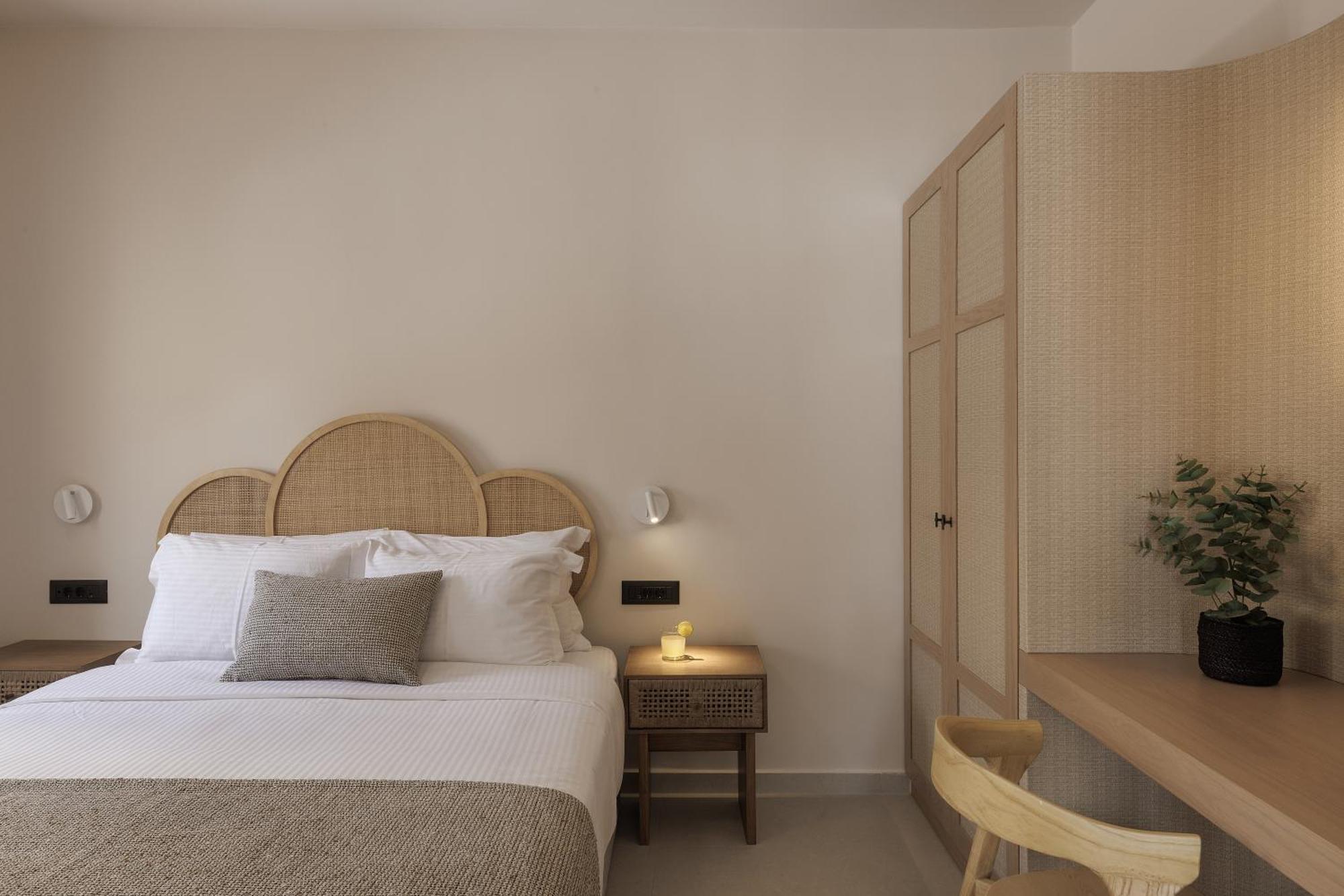 Morfes Luxury Suites By Caldera Houses Фиростефани Екстериор снимка